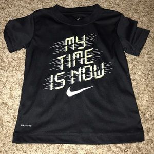 Nike toddler shirt size 3t